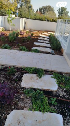 בית פרטי/ קוטג', זית 1, בני דרור, בני דרור