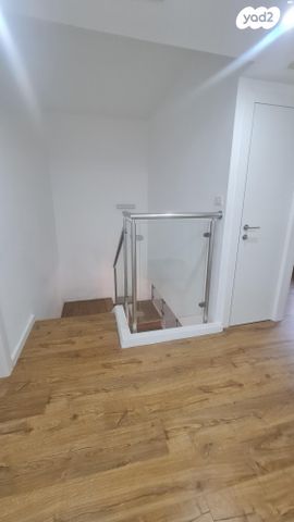 בית פרטי/ קוטג', גרניט 31, נוף הדר, כפר יונה