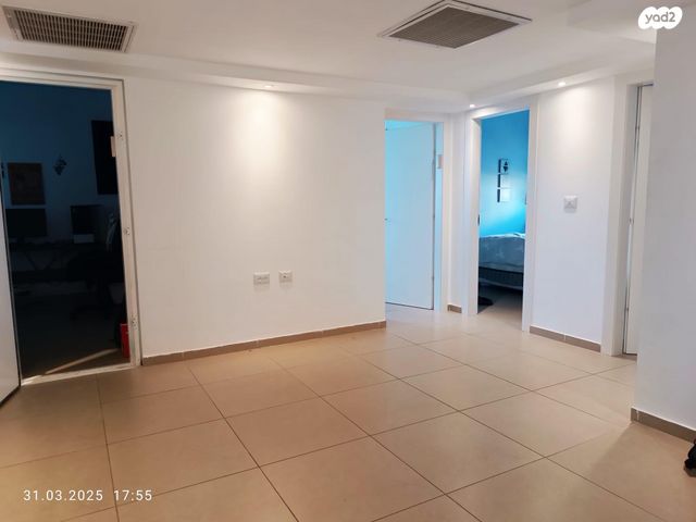 דירה, היסעור 2, החותרים, טירת כרמל