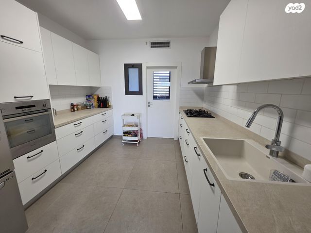 דירה, ההגנה 47, הרצליה הירוקה, נווה עובד, הרצליה