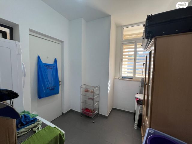 גג/ פנטהאוז, עיר היונה 9, רובע ה', אריאל