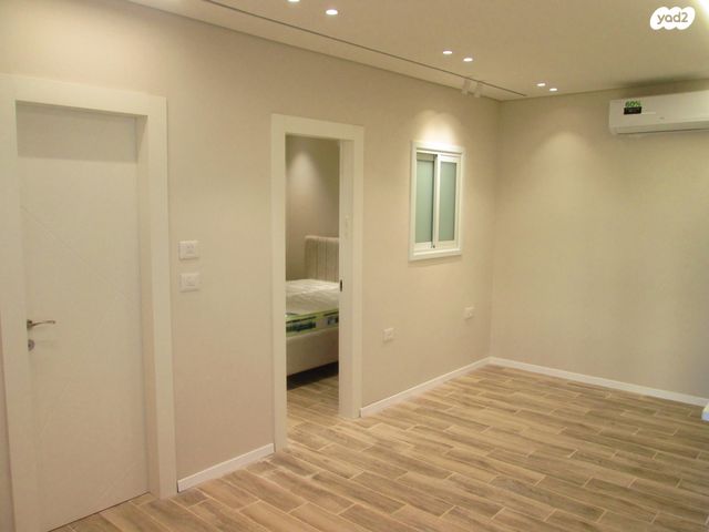 יחזקאל הנביא 12