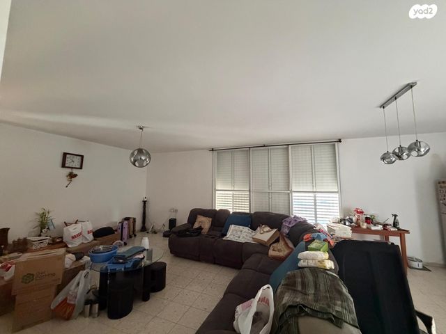 מעונות ברכה 6