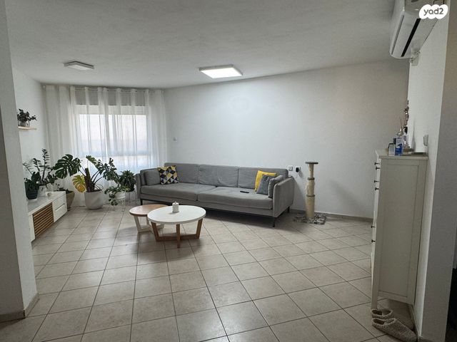 דירה, פיארברג 39, נווה זאב, נאות אילן, באר שבע