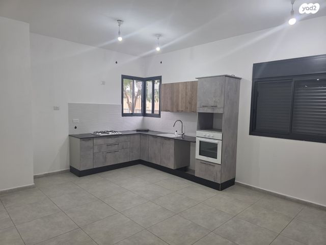 בית פרטי/ קוטג', התמר 5, לימן, לימן