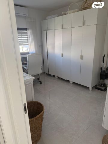 דירה, האירוסים 86, גבעת אבני, גבעת אבני