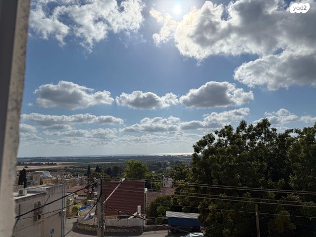 דירה, ששת הימים 1006, הראשונים, שלומי