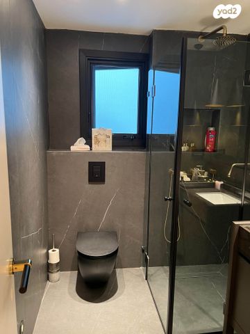 יחידת דיור, שחף 17, סביון, סביון