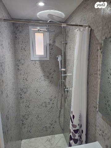 יחידת דיור, הבשן 3, נאות שז"ר, יבנה