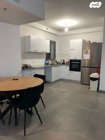 דירה, דרך ארץ 6, עיר היין, אשקלון