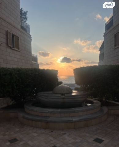 דירה, לואי פסטר 1, יפו העתיקה, תל אביב יפו