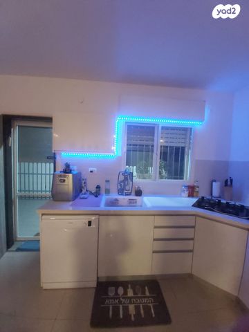 בית פרטי/ קוטג', הדקל 30, אלון, עתלית