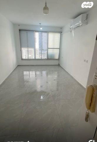 דירה, יעקב פיכמן 4, מרכז, קרית עבודה, חולון