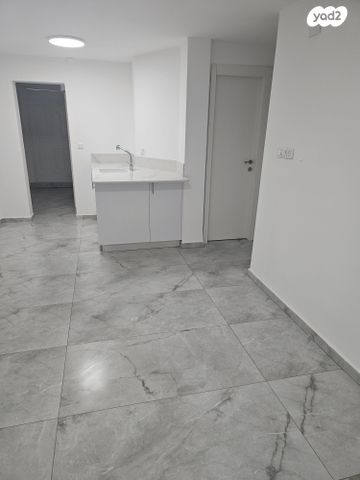 יחידת דיור, הבשן 3, נאות שז"ר, יבנה