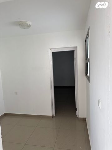 דירה, ששת הימים 1006, הראשונים, שלומי