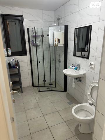 דירה, לויתן 1, חוף הזהב, נתניה