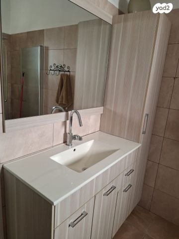 דירה, לח"י 6, הפרפר, קרית ביאליק