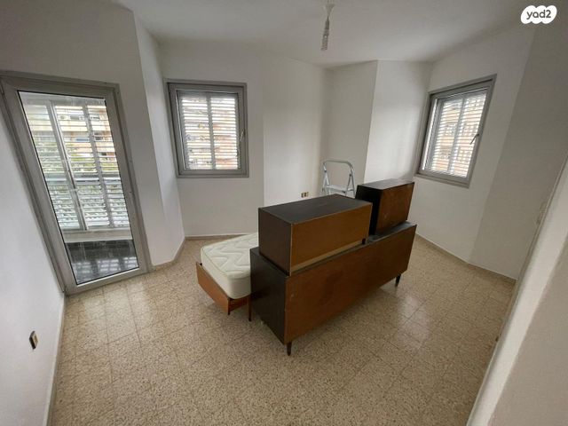 דירה, חטיבת אלכסנדרוני 29, קרית ויצמן, רעננה