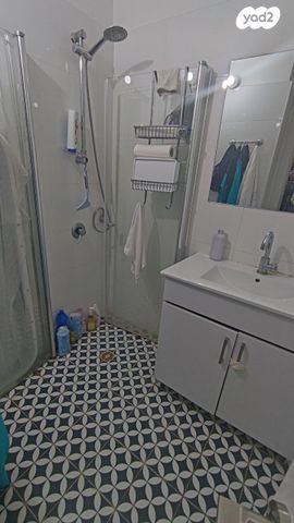 דירה, דרך ההגנה 126, נווה ברבור, כפר שלם מערב, תל אביב יפו