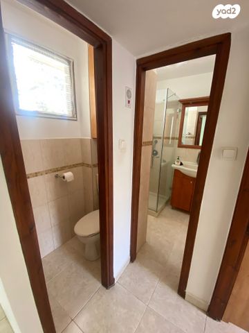 דירה, בן יהודה 98, הרצליה הצעירה, הרצליה