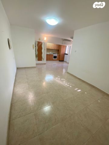 דירה, בן יהודה 98, הרצליה הצעירה, הרצליה