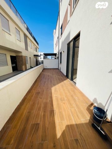 בית פרטי/ קוטג', בני בנימין 76, גלי הים, נתניה