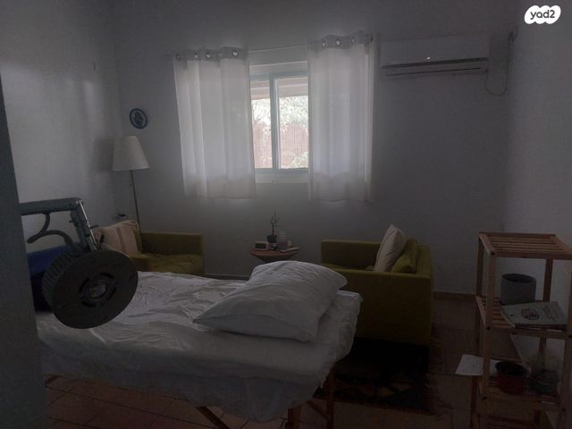 בית פרטי/ קוטג', הדקלים 175, מרכז פרדס חנה, פרדס חנה כרכור