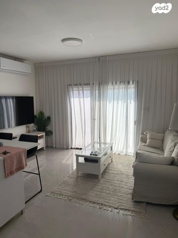 דירה, האירוסים 86, גבעת אבני, גבעת אבני