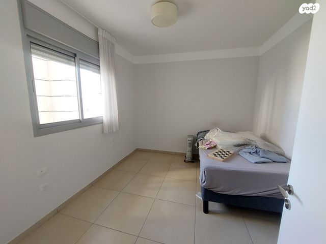 דירה, הגנים 3, נווה גן, רמת השרון