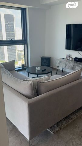 דירה, ליאונרדו דה וינצ'י 12, גני שרונה, קרית הממשלה, תל אביב יפו