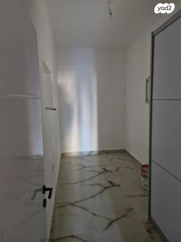 דירת גן, גבעה 69 6, תל גיבורים, חולון