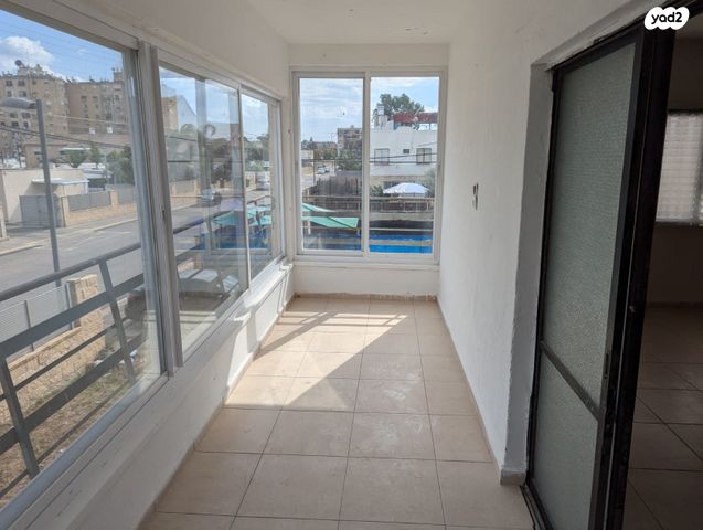 דירה, שיבת ציון 15, פרוסטיג, קרית אתא