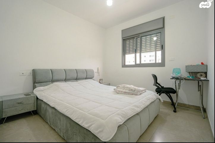 דירה, שדרות ההגשמה 14, הפרחים, חריש