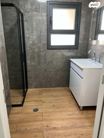 דירה, קרן היסוד 3, אברמוביץ', ראשון לציון