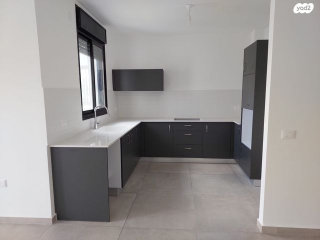 דירה, החקלאי 3, מגדיאל, הוד השרון