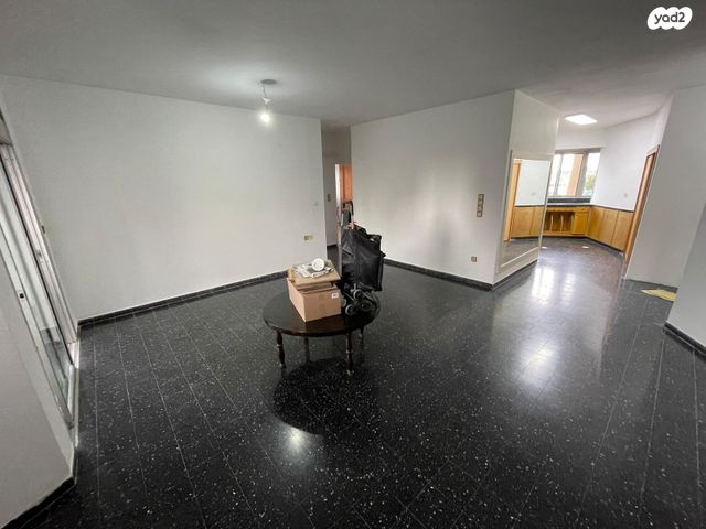 דירה, חטיבת אלכסנדרוני 29, קרית ויצמן, רעננה