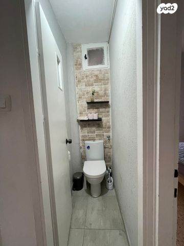 דירה, הגדוד העברי 5, רמב"ם, ראשון לציון