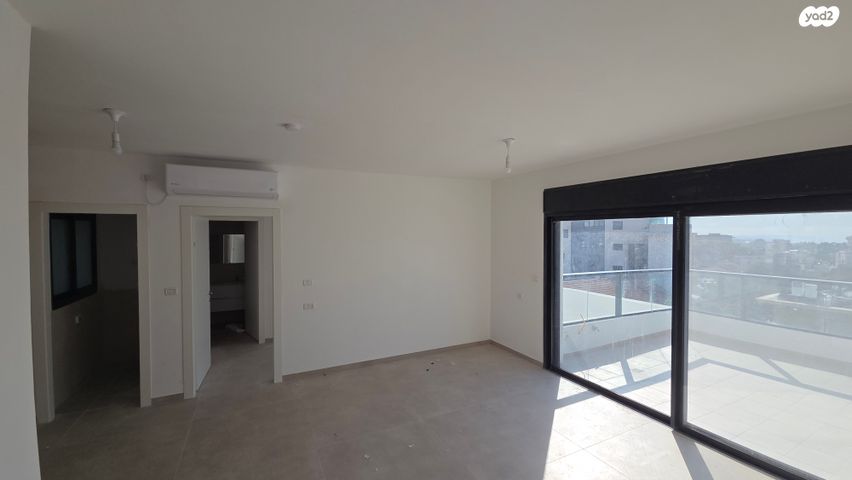 דירה, צפרירים 4, מרכז הכרמל, חיפה