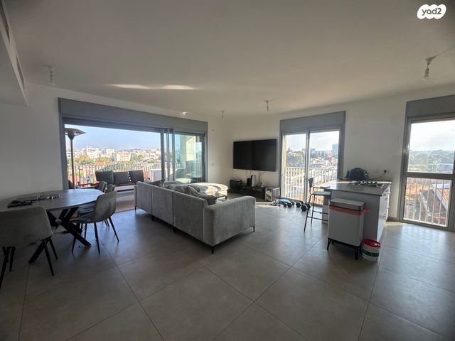 רוזה גינוסר 2