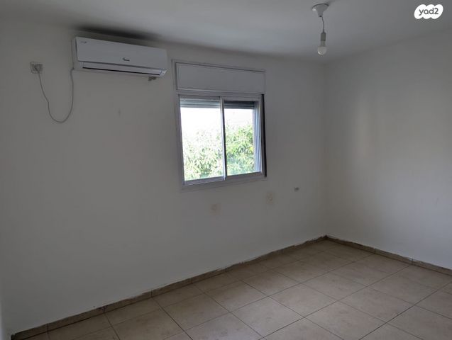 דירה, שיבת ציון 15, פרוסטיג, קרית אתא