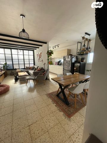 דירה, הגדוד העברי 5, רמב"ם, ראשון לציון