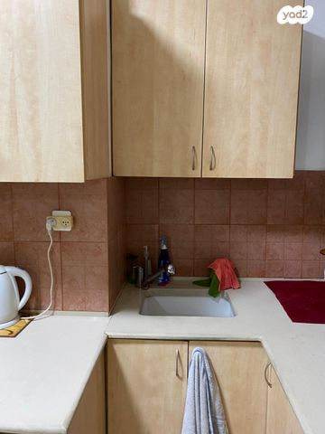 דירה, אלימלך 16, שכונת בן גוריון, מרכז העיר ג', רמת גן