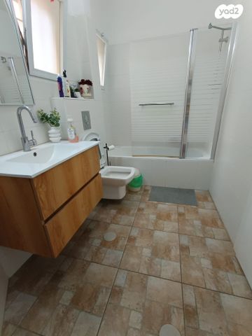 דירת גן, הסלע 13, יובלים, שוהם