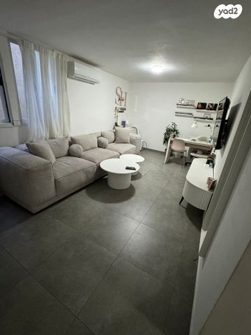 יחידת דיור, נחמיה 120, שיכוני המזרח, ראשון לציון