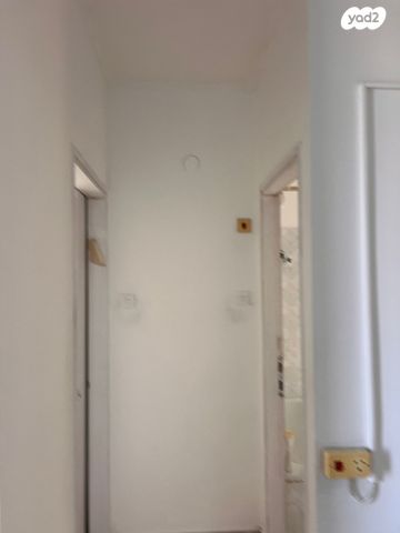 דירה, פנחס רוטנברג 84, נווה יהושע, ערמונים, רמת גן