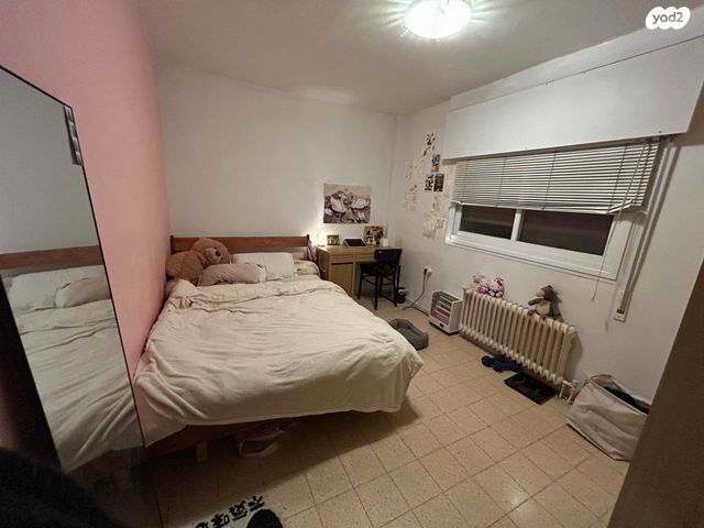 אבשלום חביב 28