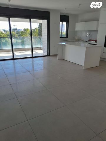 דירה, יונה וולך 7, גרין פארק החדשה, הוד השרון