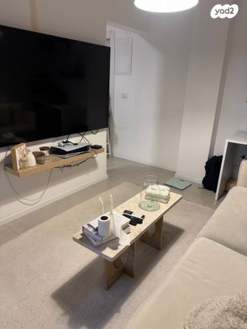 יחידת דיור, החרצית 12, צורן, קדימה צורן