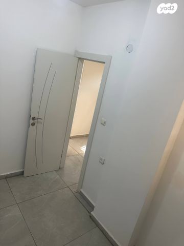 דירה, זאב ברנדה 11, המרכז השקט / מרכז העיר, פתח תקווה