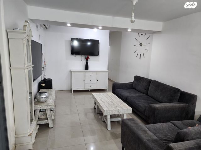 דירת גן, פרץ נפתלי 9, לב המושבה / מרכז העיר, פתח תקווה